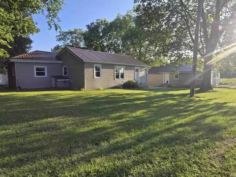 4010 E 600 N Rd, Churubusco, IN 46723