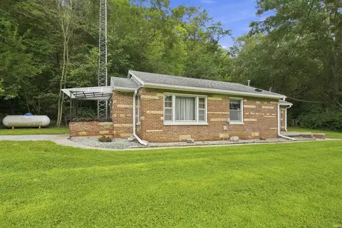 Exterior - 6722 E Wabash Rd, Peru, IN 46970 photo 2 of 8