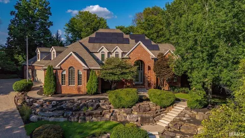 5544 Crimson Ct, Newburgh, IN 47630