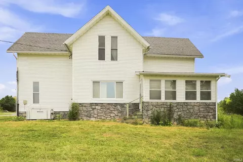 1052 N 75 E Rd, Albion, IN 46701