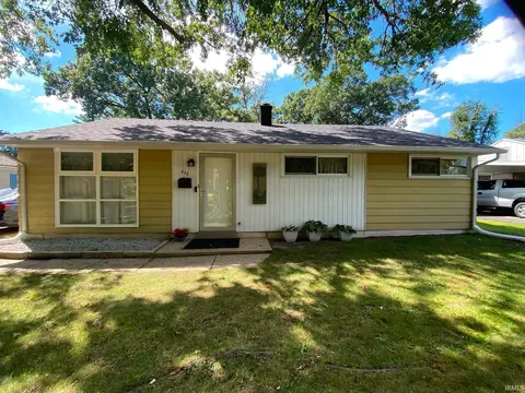 333 Manchester Dr, South Bend, IN 46615