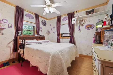 Bedroom - 1222 Wpa Rd, Mitchell, IN 47446 photo 4 of 5