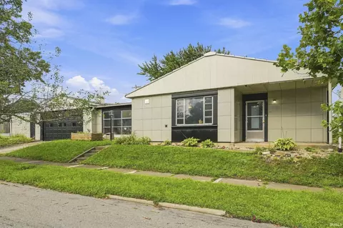 1928 Glenwood Ave, Fort Wayne, IN 46805