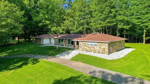 1700 N Allen Ct, Ellettsville, IN 47429