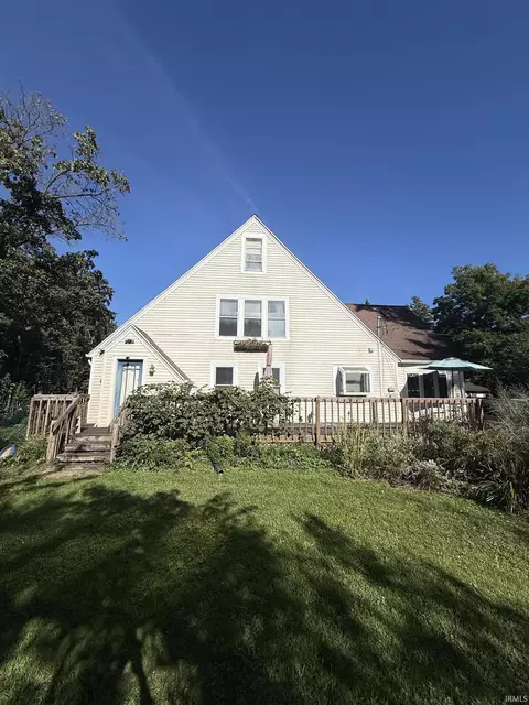 6682 N 6th Trl, North Webster, IN 46555