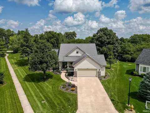 9529 Yellow Feather Ct, Leo, IN 46765