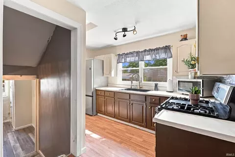 Kitchen - 601 S 9th St, Mitchell, IN 47446 photo 1 of 3