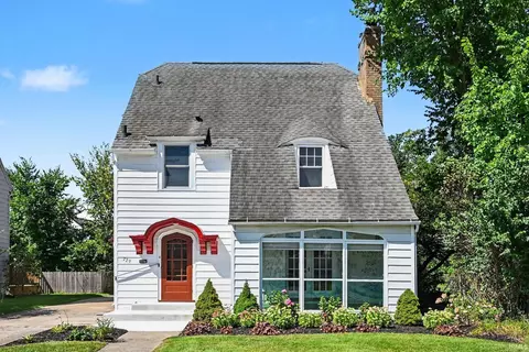 729 S Twyckenham Dr, South Bend, IN 46615