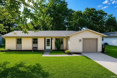 4141 Sandhurst Dr, Fort Wayne, IN 46815