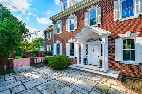 17 Johnson Pl, Evansville, IN 47714