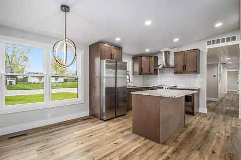 Kitchen - 756 E John St, Nappanee, IN 46550 photo 3 of 3