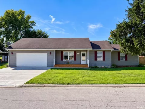 213 S Grand St, Lakeville, IN 46536