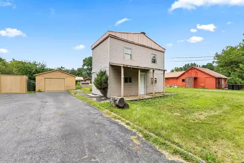 6631 Goings Rd, Fort Wayne, IN 46818