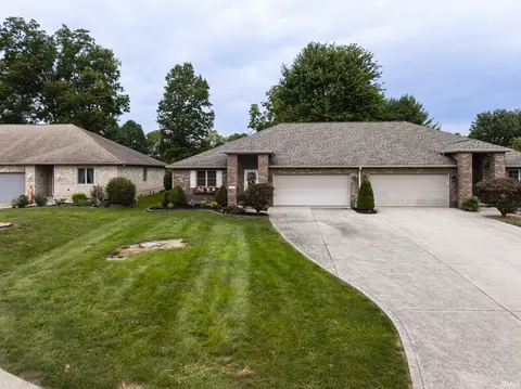803 S Silverwood Rd, Muncie, IN 47304
