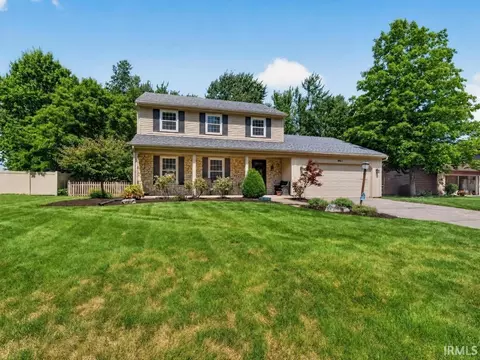 8411 Greenwich Ct, Fort Wayne, IN 46835