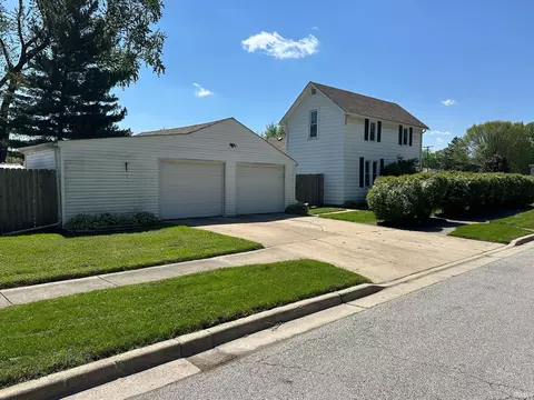 119 Francis St, Porter, IN 46304