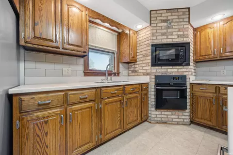 Kitchen - 322 E 24th St, Ferdinand, IN 47532 photo 2 of 4