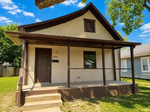 2015 Mckinley St, Anderson, IN 46016