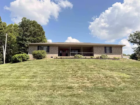 3033 Periwinkle Dr, Evansville, IN 47720