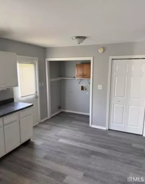 Entry Way - 1400 E 7th St, Muncie, IN 47302 photo 2 of 3