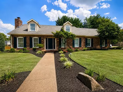 6150 Knight Dr, Evansville, IN 47715