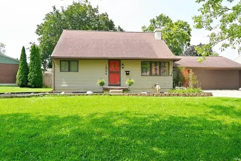 1524 N Park Dr, New Haven, IN 46774