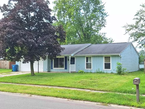 2705 Hollendale Dr, New Haven, IN 46774
