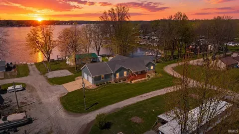 140 Lane 160 C Big Turkey Lake Ln, Hudson, IN 46747