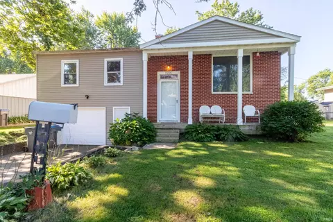 1606 West Ave, Goshen, IN 46526