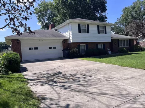 1311 Roberts Dr, Kokomo, IN 46902