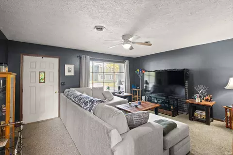 Living - 115 Hel Mar Dr, Mitchell, IN 47446 photo 1 of 2