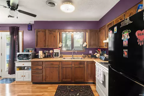 Kitchen - 115 Hel Mar Dr, Mitchell, IN 47446 photo 1 of 7