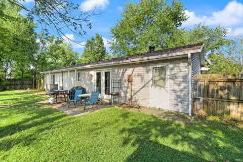 Exterior - 115 Hel Mar Dr, Mitchell, IN 47446 photo 6 of 8