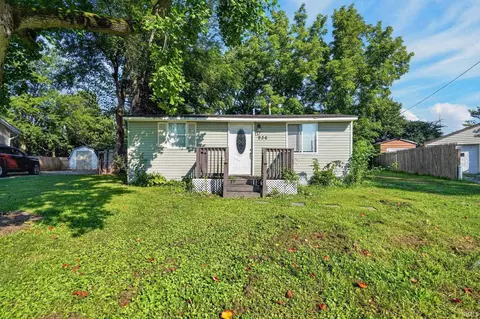 936 Greenwich Rd, Lafayette, IN 47905