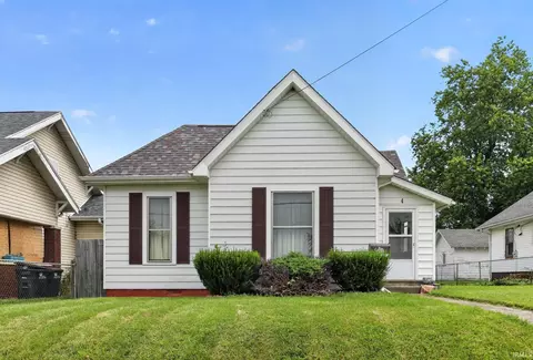 Exterior - 4 E Freeman St, Frankfort, IN 46041 photo 6 of 13