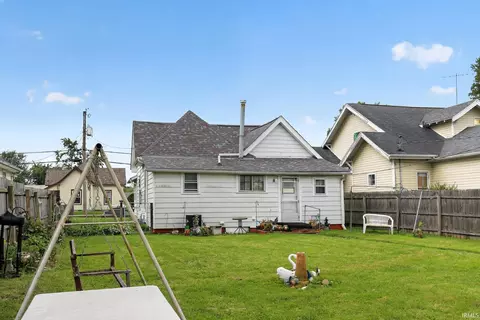 Exterior - 4 E Freeman St, Frankfort, IN 46041 photo 1 of 13