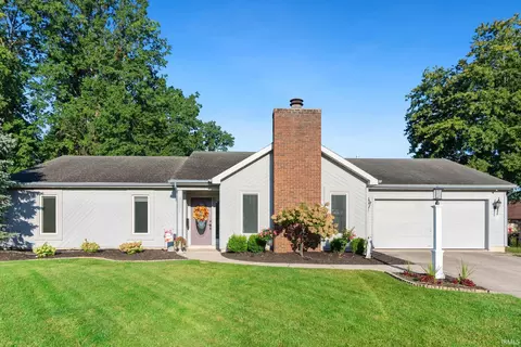 8027 Pepperwood Ct, Fort Wayne, IN 46818