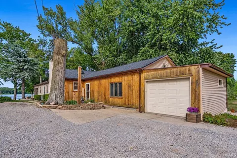 3245 E Colony Ave, Columbia City, IN 46725