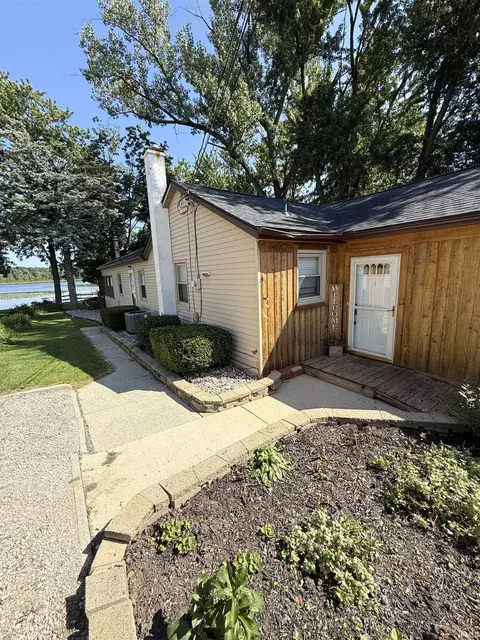 3245 E Colony Ave, Columbia City, IN 46725
