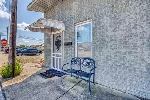 106 W Medcalf St, Dale, IN 47523