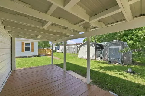 4504 W E Dr, Albion, IN 46701 photo 19