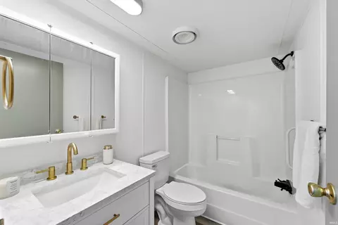 4504 W E Dr, Albion, IN 46701 photo 13