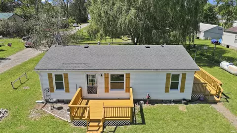 4504 W E Dr, Albion, IN 46701 photo 26