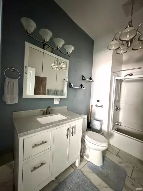 Bath - 409 E Second St, Mount Vernon, IN 47620 photo 1 of 2