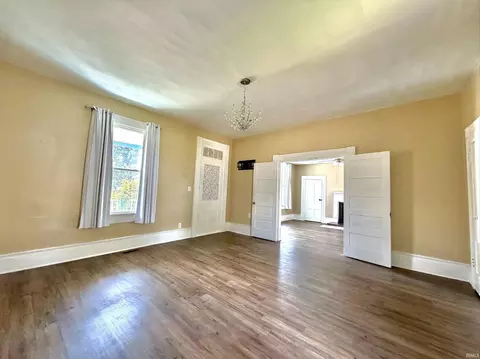 Living - 409 E Second St, Mount Vernon, IN 47620 photo 3 of 4