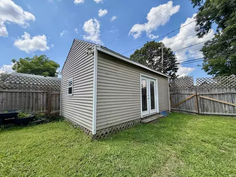 Exterior - 409 E Second St, Mount Vernon, IN 47620 photo 5 of 5