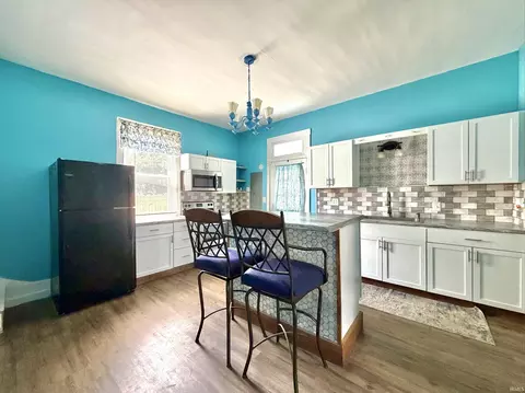 Kitchen - 409 E Second St, Mount Vernon, IN 47620 photo 1 of 4