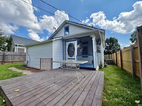 Exterior - 409 E Second St, Mount Vernon, IN 47620 photo 3 of 5