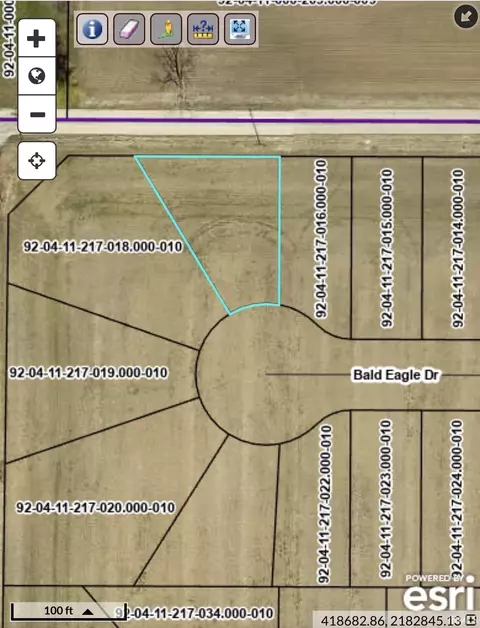 1060 Bald Eagle Dr #17, Churubusco, IN 46723