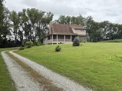 12879 12th Rd, Plymouth, IN 46563